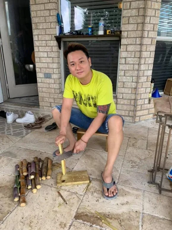 nam-ca-si-dien-trai-la-tinh-cu-cua-mc-cat-tuong-sang-xu-nguoi-lam-viec-den-bo-pho-tay-chan-nhac-khong-noi (41)