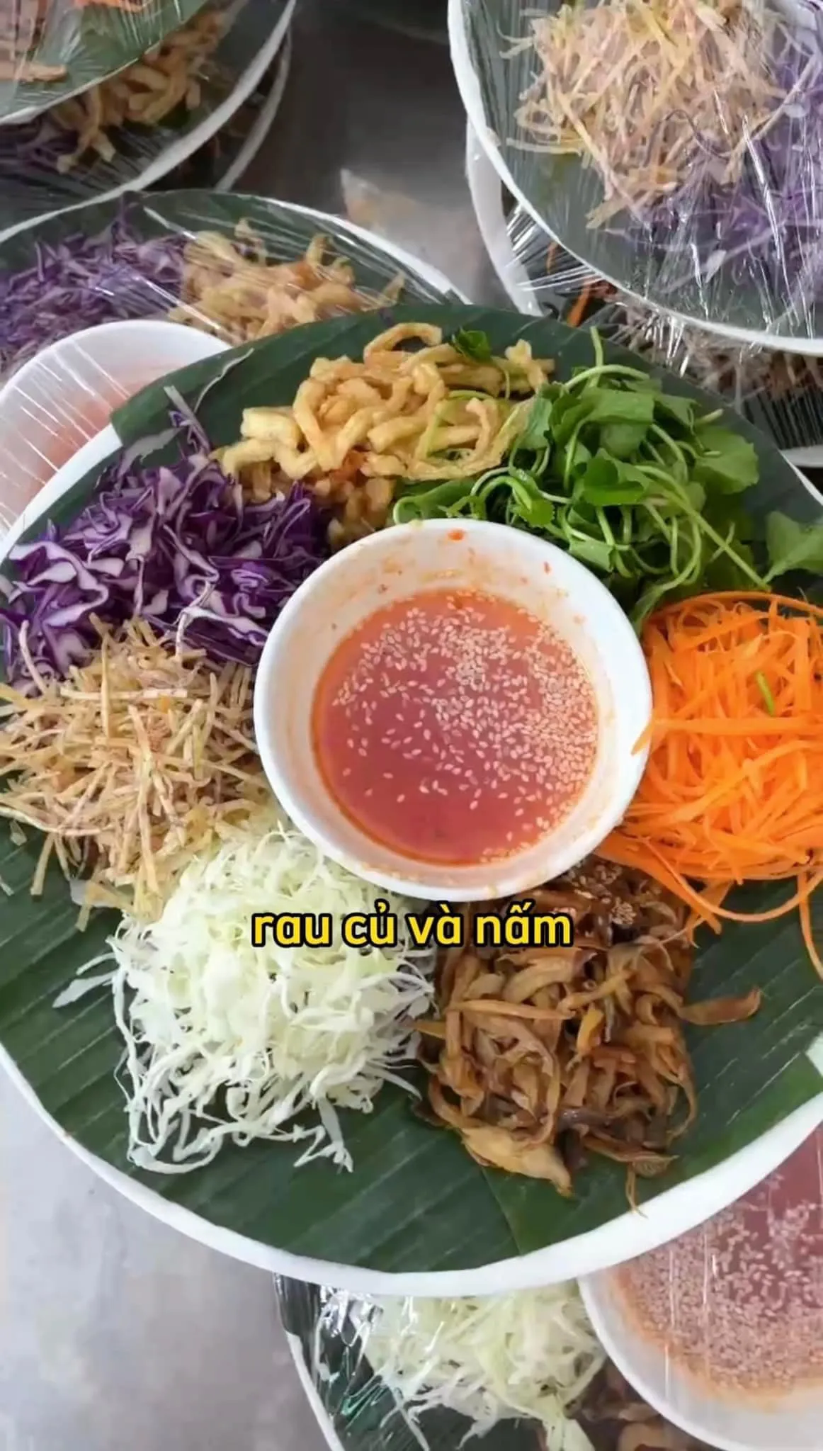 dam-cuoi-chay-pha-vo-quy-tac-o-mien-tay-mon-an-cau-ky-den-kinh-ngac-co-dau-chu-re-khong-nhan-tien-mung (2)