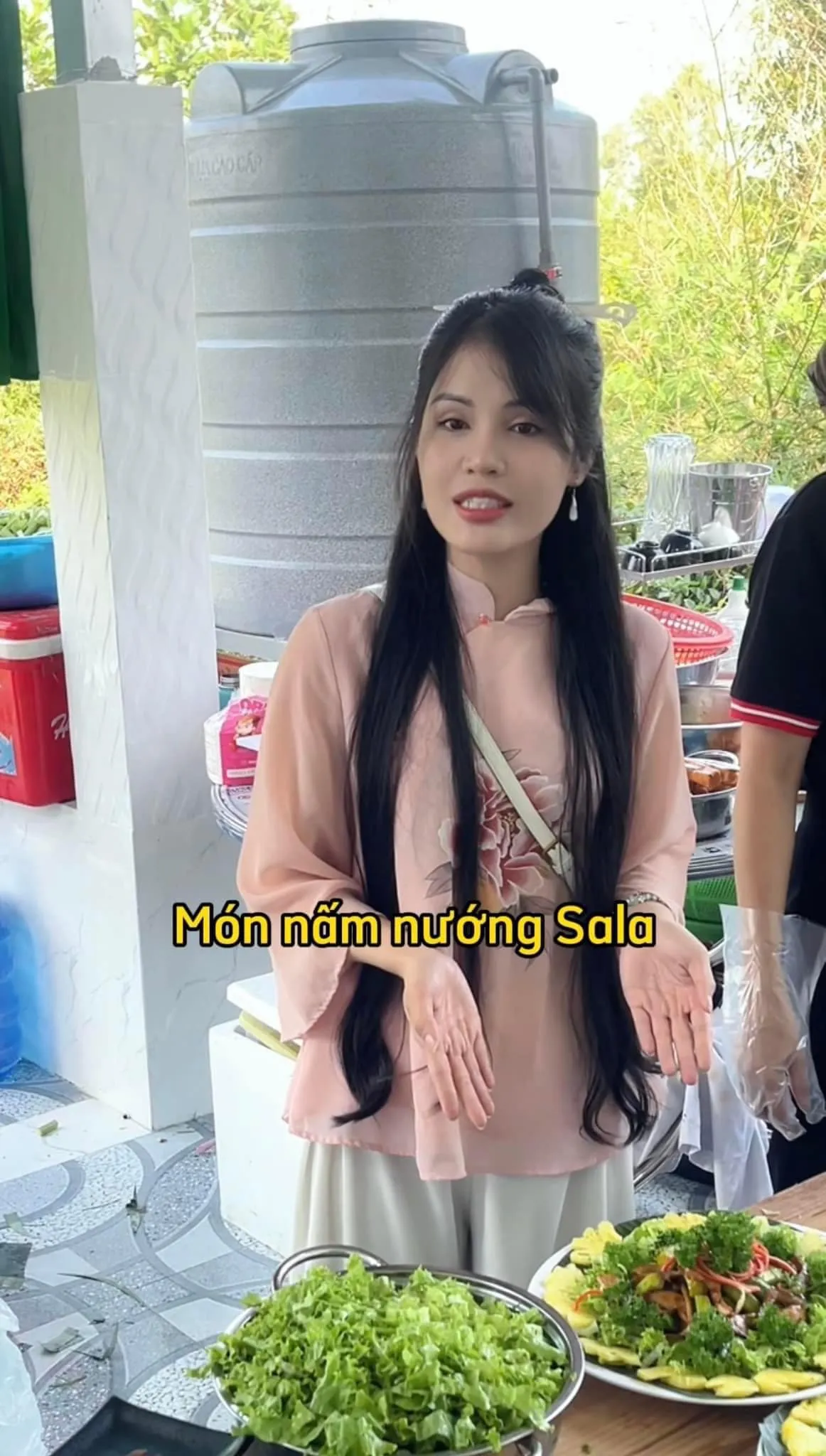 dam-cuoi-chay-pha-vo-quy-tac-o-mien-tay-mon-an-cau-ky-den-kinh-ngac-co-dau-chu-re-khong-nhan-tien-mung (7)