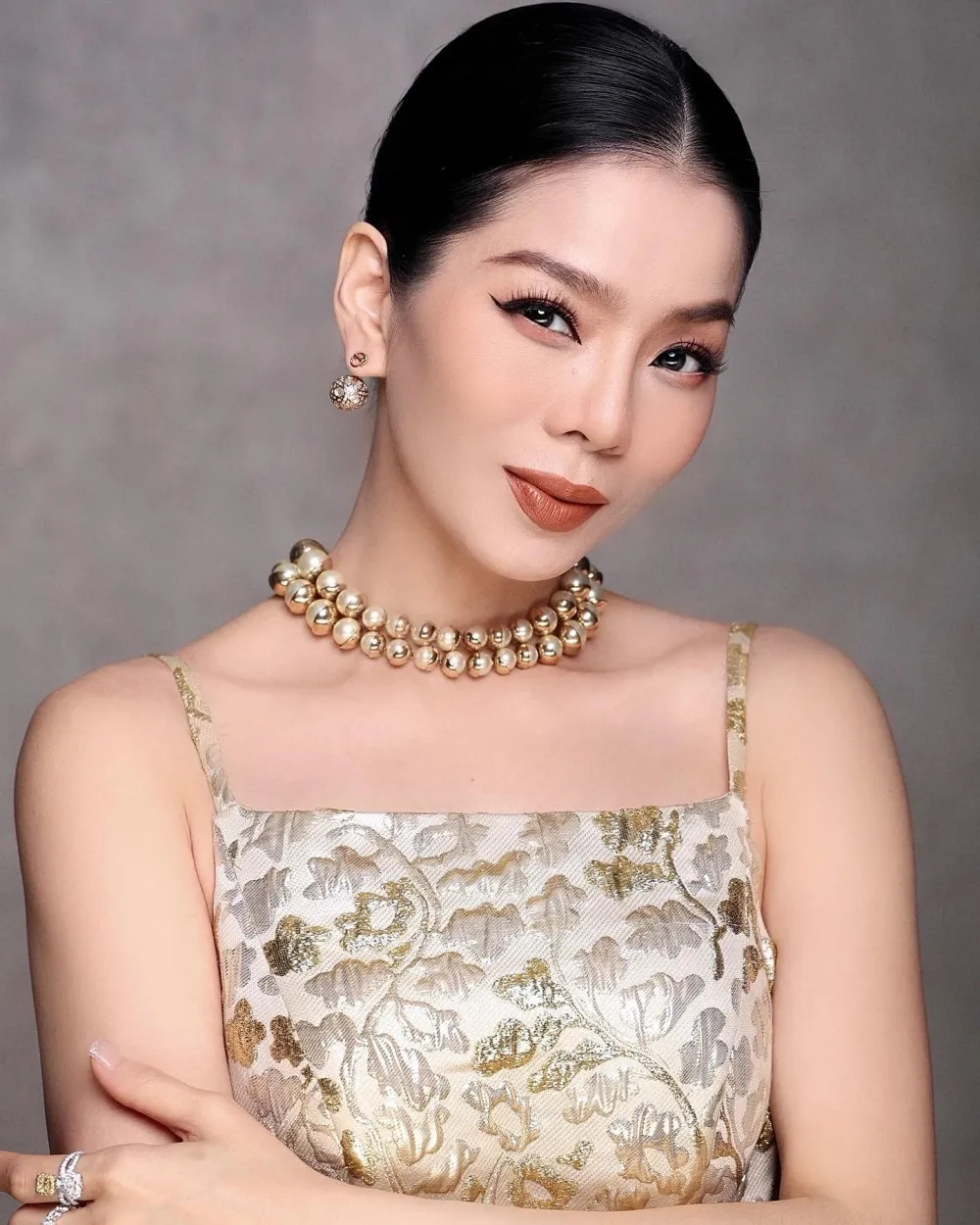 sao-viet-tau-nha-truoc-them-tet-nguyen-dan-2024-le-quyen-manh-truong-trang-le-netizen-ngo-nguoi-co-ngoi-my-nhan-2000 (10)