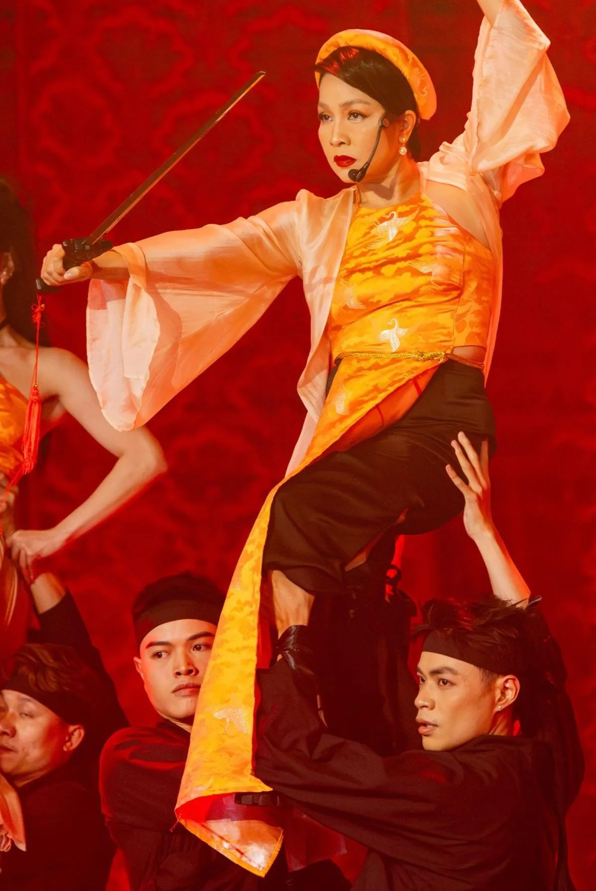 my-linh-noi-gi-sau-khi-lap-cu-dup-tai-chi-dep-dap-gio-re-song-khong-ngai-thay-doi-hinh-anh-tuoi-u50 (21)