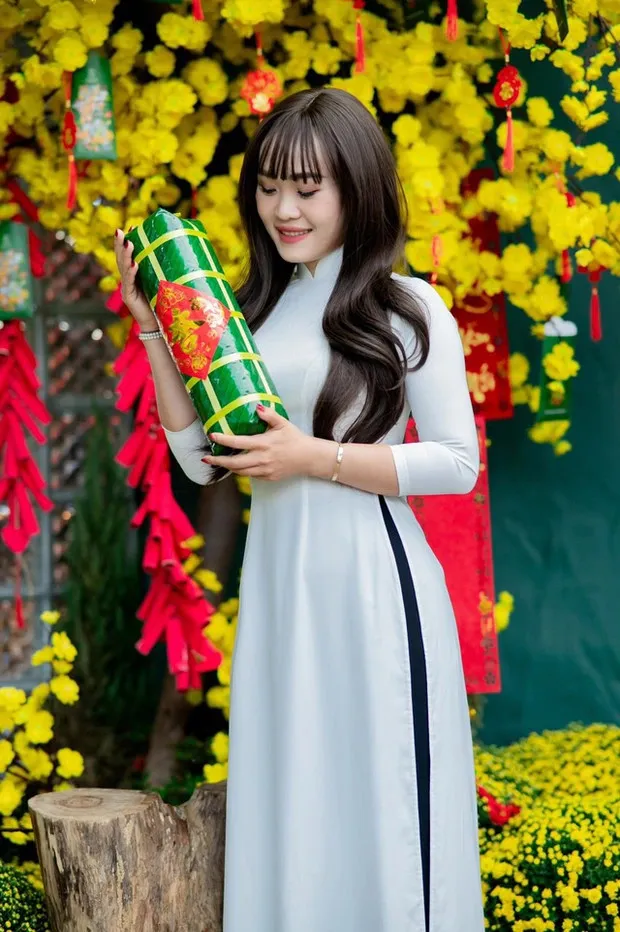 chang-re-tay-me-vo-viet-bo-co-ngoi-khung-ve-binh-dinh-song-can-duoc-mon-dan-da-nhieu-nguoi-viet-e-so (6)