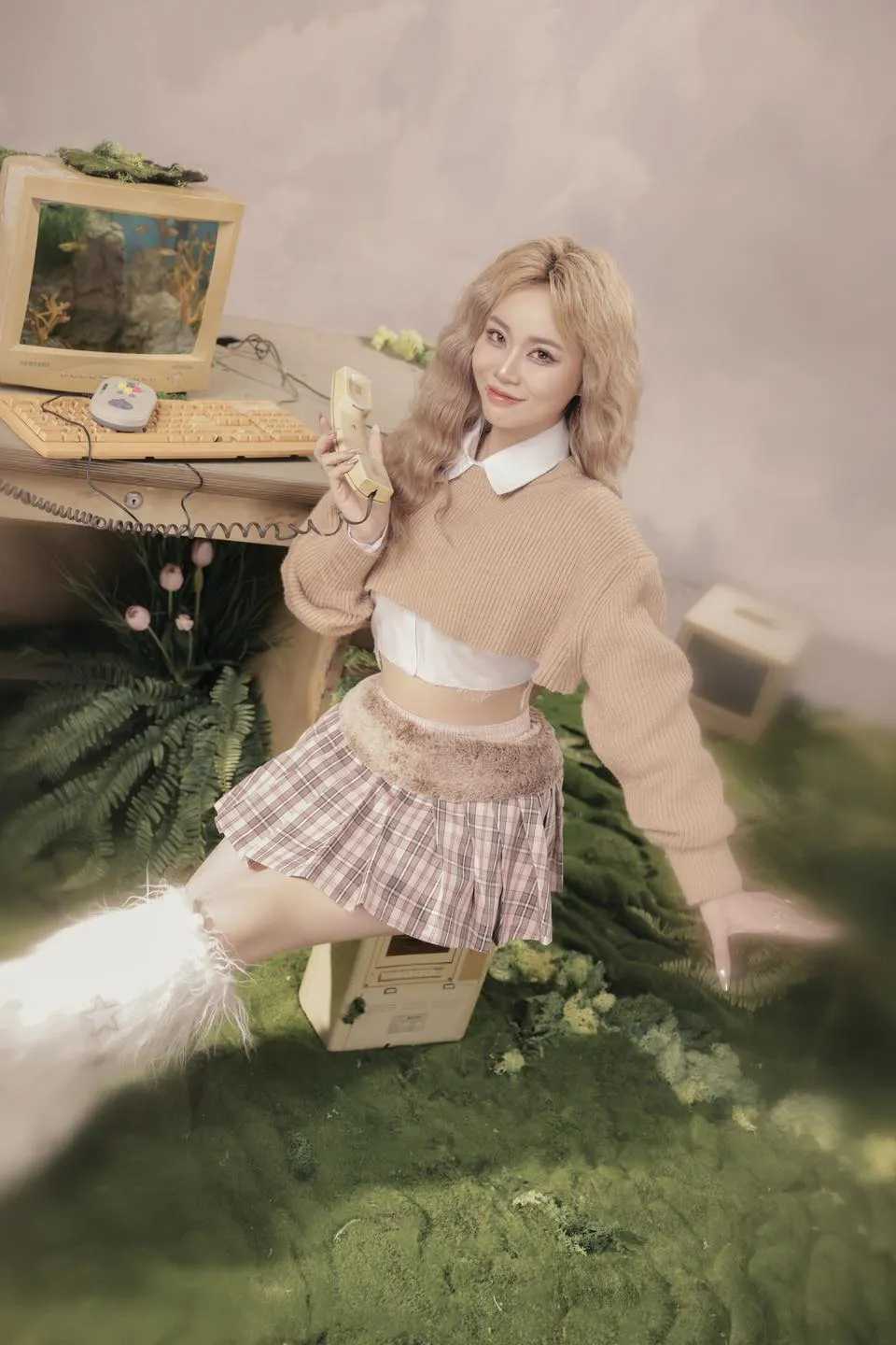 misthy-gay-xon-xao-voi-dien-mao-khac-la-trong-ngay-dau-nam-moi (4)