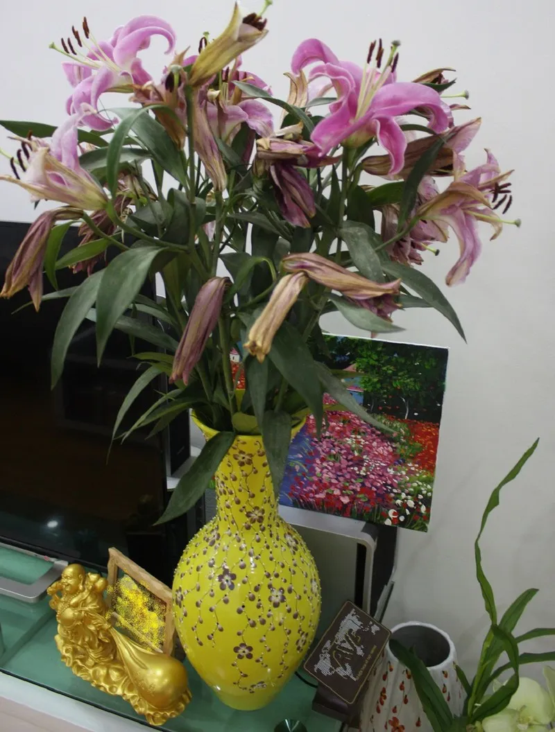 qua-tet-3-thu-tren-ban-tho-can-dem-xuong-gap-cang-de-lau-mat-het-tai-loc (3)