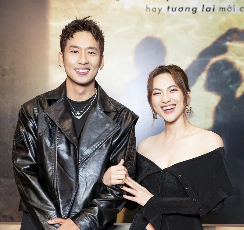 vuong-nghi-van-phim-gia-tinh-that-voi-tuan-tran-cong-khai-tha-thinh-phuong-anh-dao-chot-ha-1-cau-netizen-phan-khich (12)