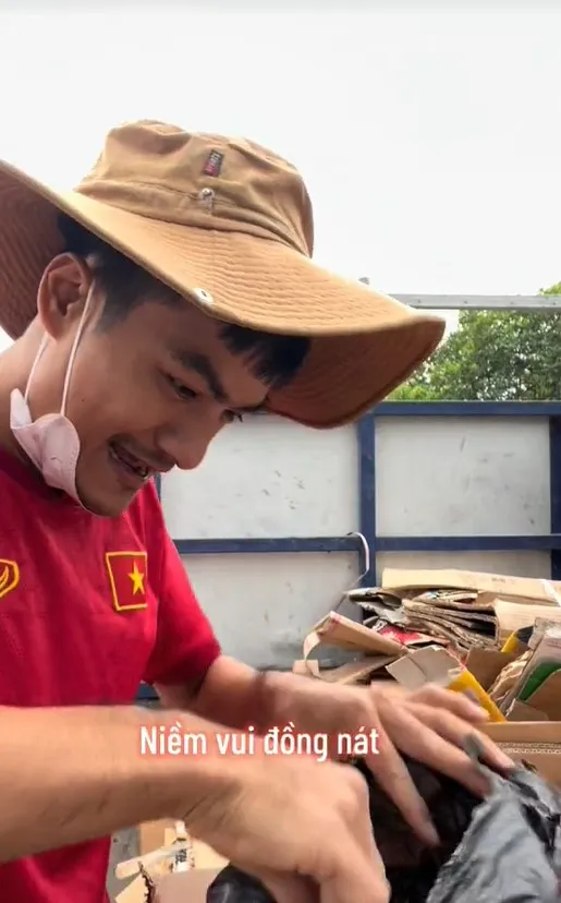 bi-khinh-thuong-vi-lam-nghe-buon-dong-nat-chang-trai-flex-co-ngoi-khien-nhieu-nguoi-ao-uoc (10)