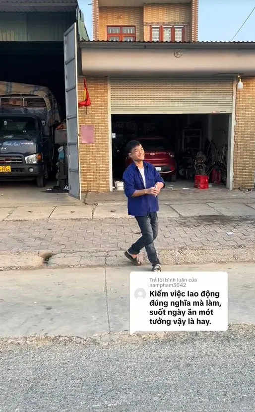 bi-khinh-thuong-vi-lam-nghe-buon-dong-nat-chang-trai-flex-co-ngoi-khien-nhieu-nguoi-ao-uoc (9)