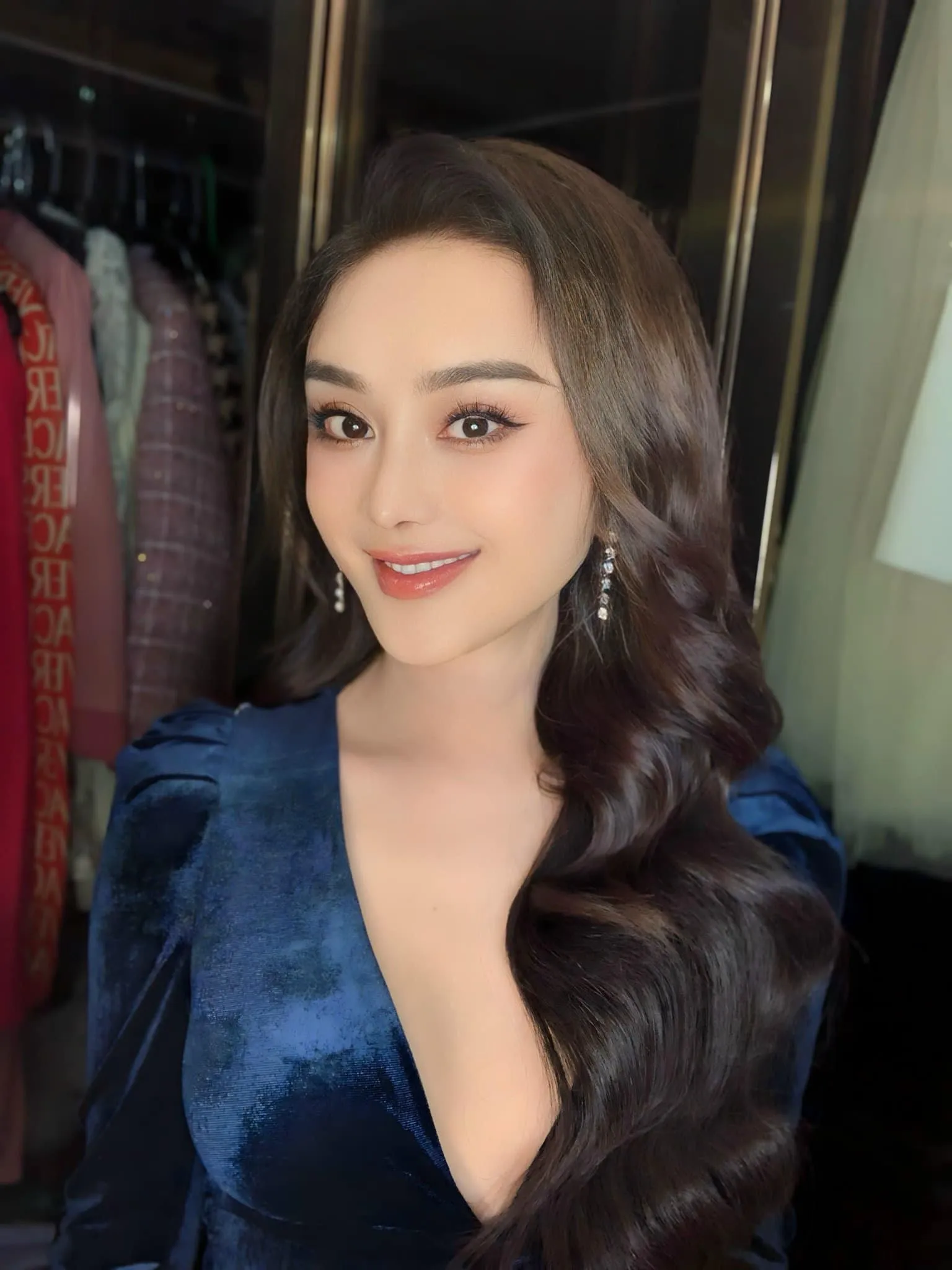 lam-khanh-chi-dang-thong-tin-tim-nguoi-mang-thai-ho-lan-2 (2)