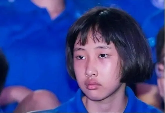 nu-than-dong-gay-xon-xao-mxh-khi-do-truong-y-danh-tieng-moi-12-tuoi-tiep-tuc-duoc-tuyen-thang-len-tieng-si (2)