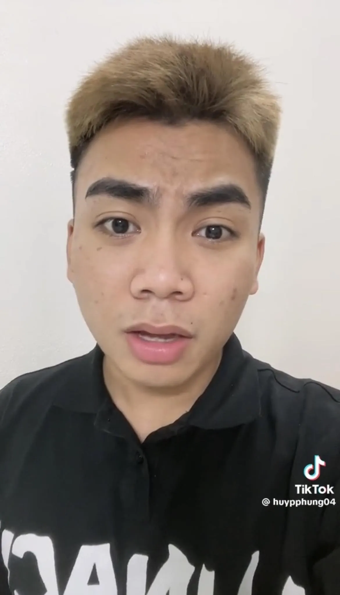 chang-trai-cau-cuu-vi-bi-nham-thanh-ke-xuong-tay-voi-co-gai-21-tuoi-mung-7-tet-na-na-thu-pham (3)