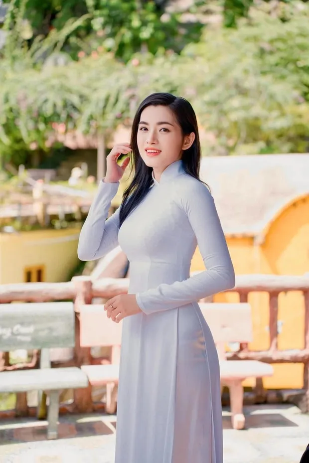 gai-xinh-lot-top-15-hoa-hau-tinh-nguyen-tong-quan-la-tieu-thu-duoc-bao-boc-thi-nha-sac-de-trai-nghiem (5)