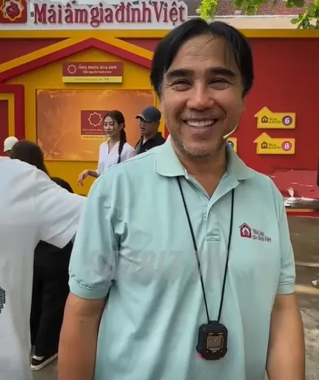 quyen-linh-xuat-hien-khca-la-rau-ria-xom-xoam-nghe-giai-thich-fan-nhiet-tinh-huong-ung (2)