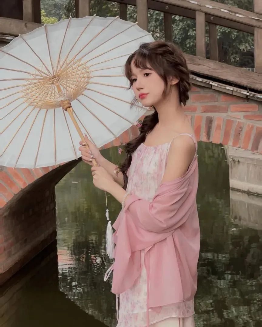 tieu-thu-2k4-co-5-trieu-xin-bo-me-195-trieu-trung-tu-dien-mao-nhan-sac-hien-nhu-xe-truyen-buoc-ra (10)