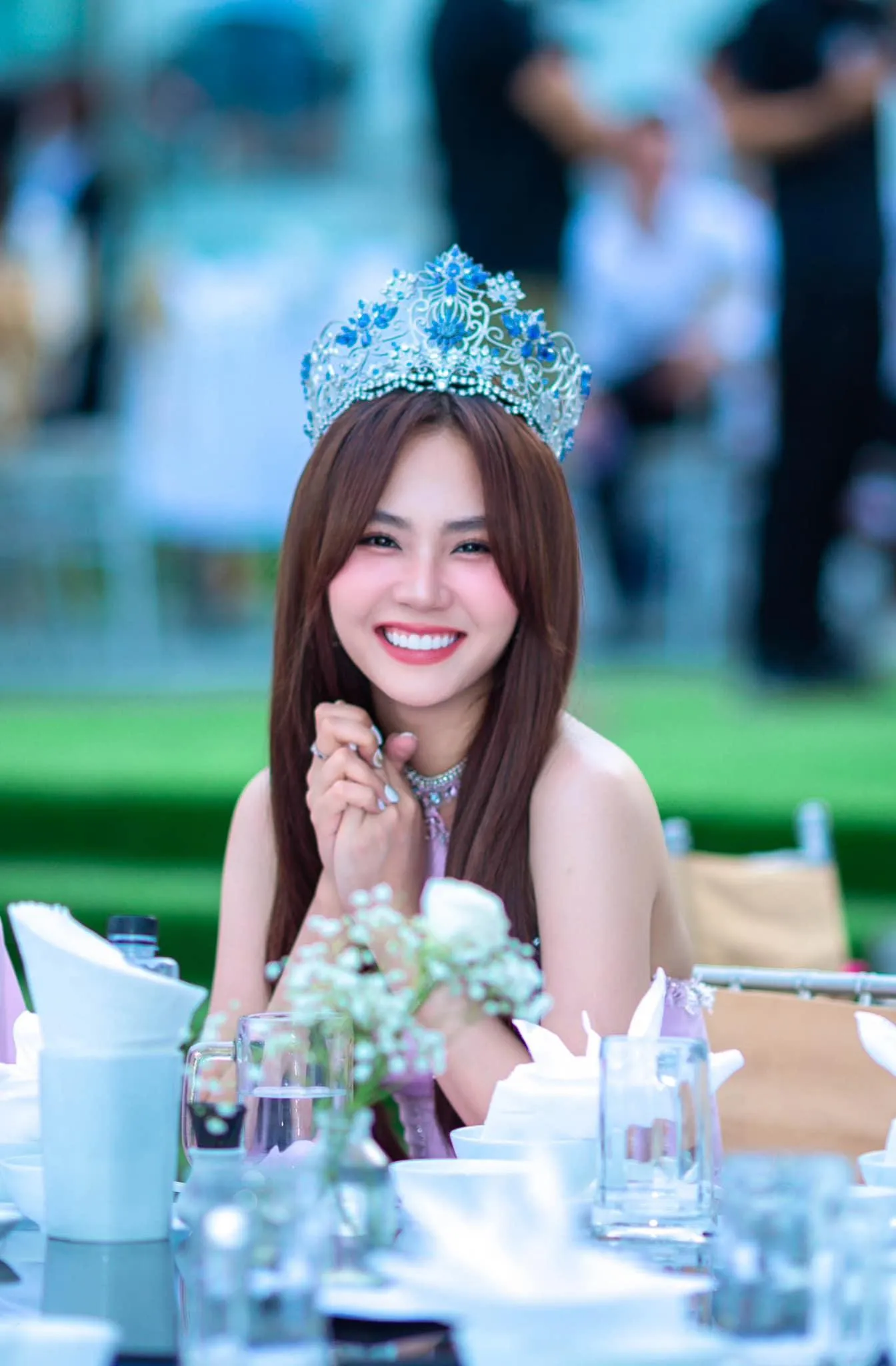nu-luat-su-danh-bai-mai-phuong-oanh-giai-thuong-tai-miss-world-vn-bit-cua-tien-sau (2)