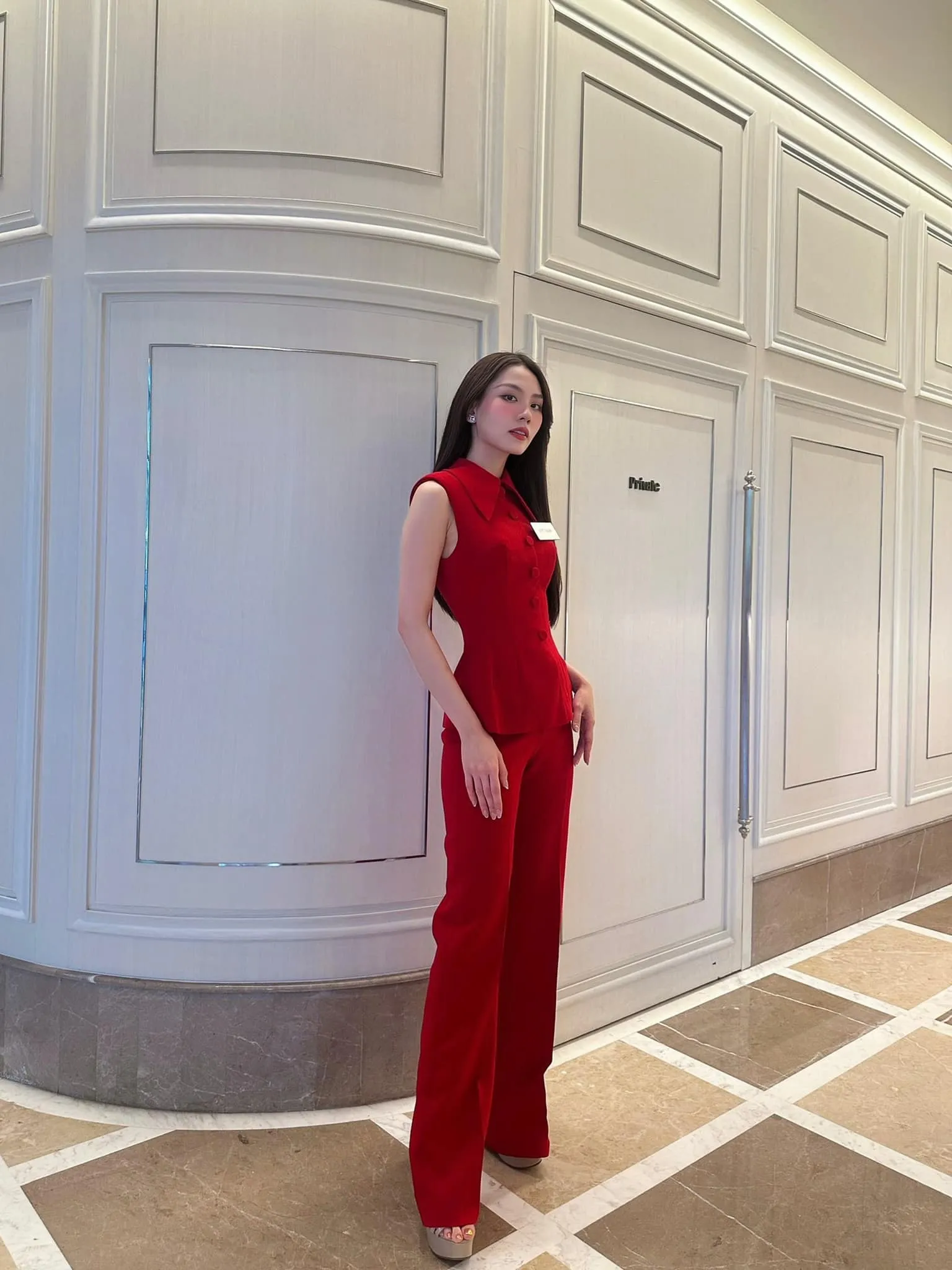 mai-phuong-ho-hoi-sau-khi-truot-lien-tuc-xin-via-nguoi-dep-goc-cao-bang-intop-tai-vong-phong-van-kin-miss-world  (2)