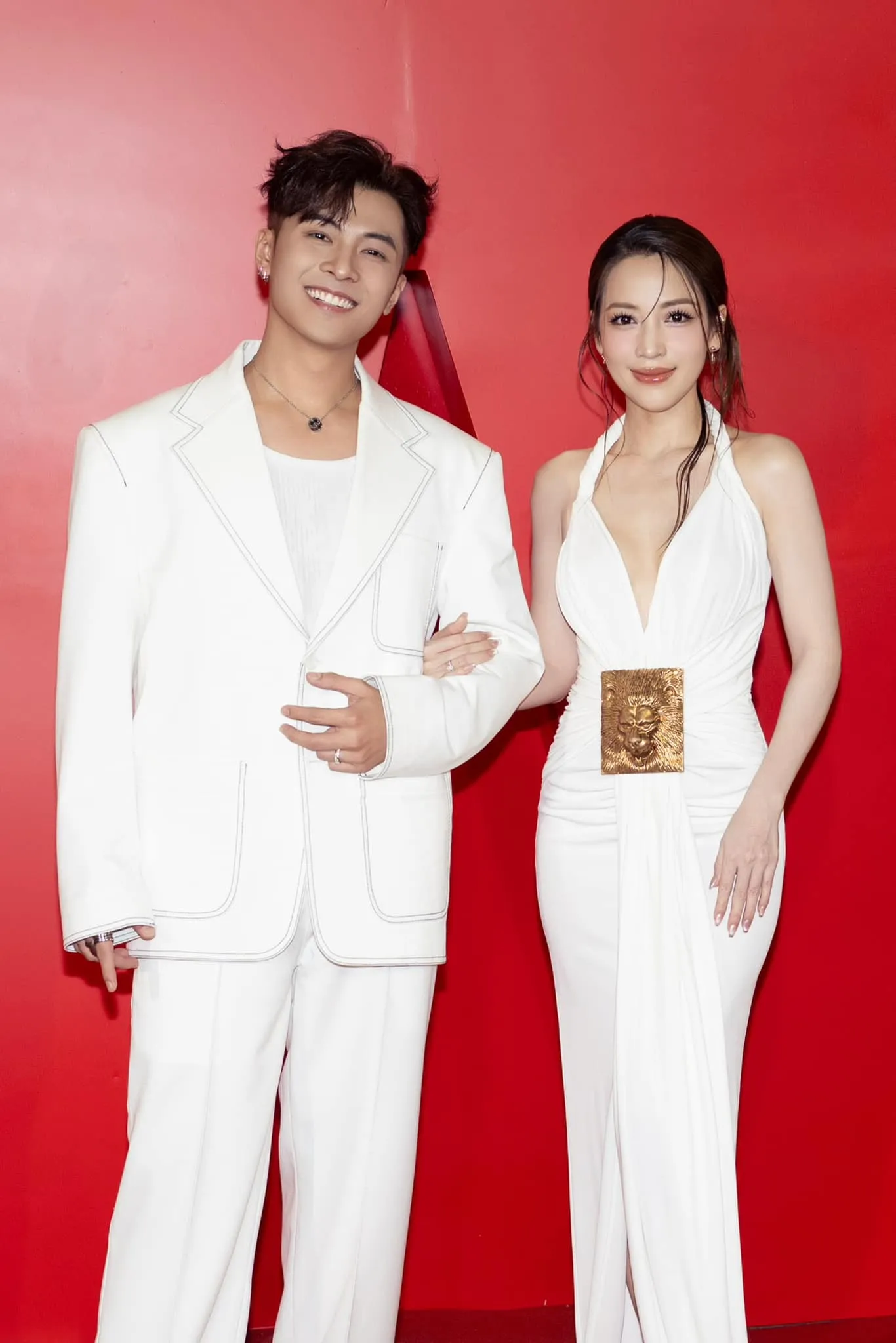 puka-chinh-nhan-1-chi-tiet-tren-nguoi-gin-tuan-kiet-ngo-nguoi-khong-nhan-ra-dien-mao-moi-cua-vo (1)