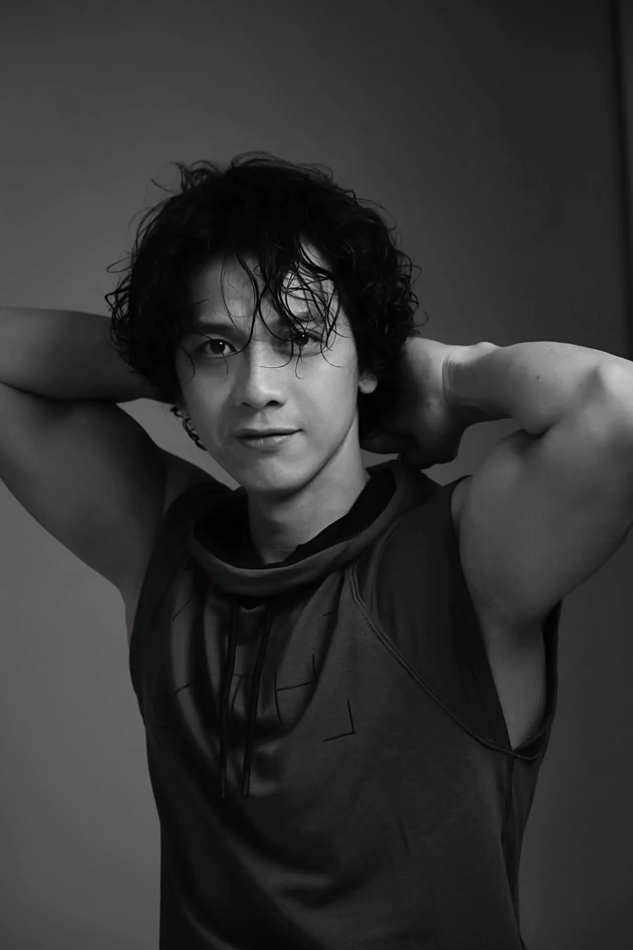 chu-tich-acb-tung-bo-anh-trang-den-mung-8-3-nhan-sac-u50-gay-bat-ngo-co-thu-trai-tre-them-khat (4)