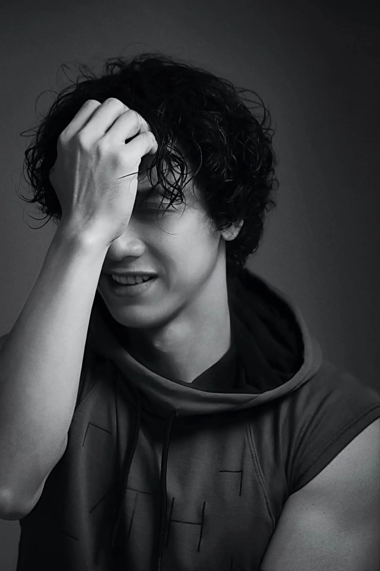 chu-tich-acb-tung-bo-anh-trang-den-mung-8-3-nhan-sac-u50-gay-bat-ngo-co-thu-trai-tre-them-khat (7)