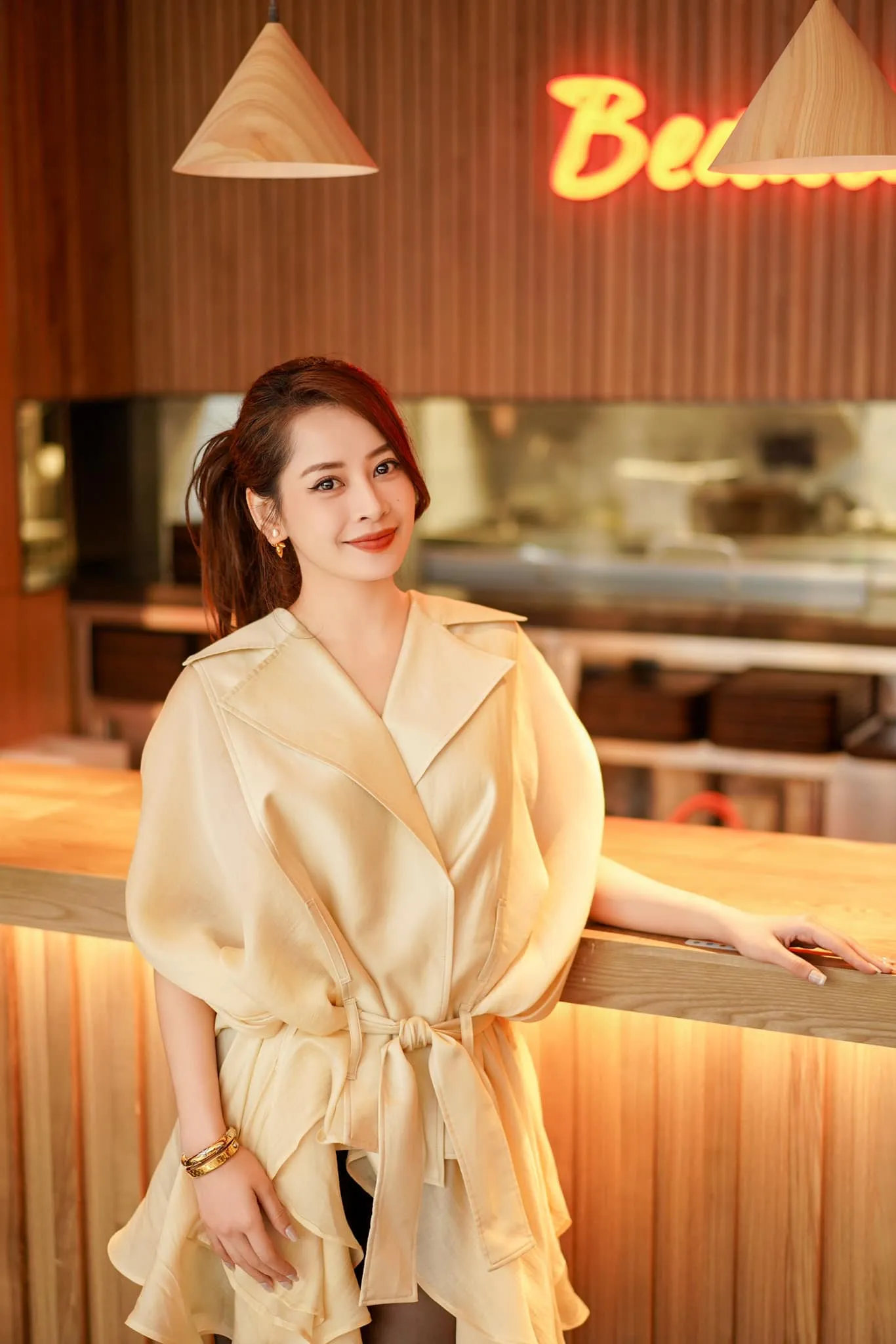 duoc-san-don-xu-nguoi-chi-pu-cho-biet-ban-than-hop-va-muon-yeu-nguoi-nuoc-ngoai (2)