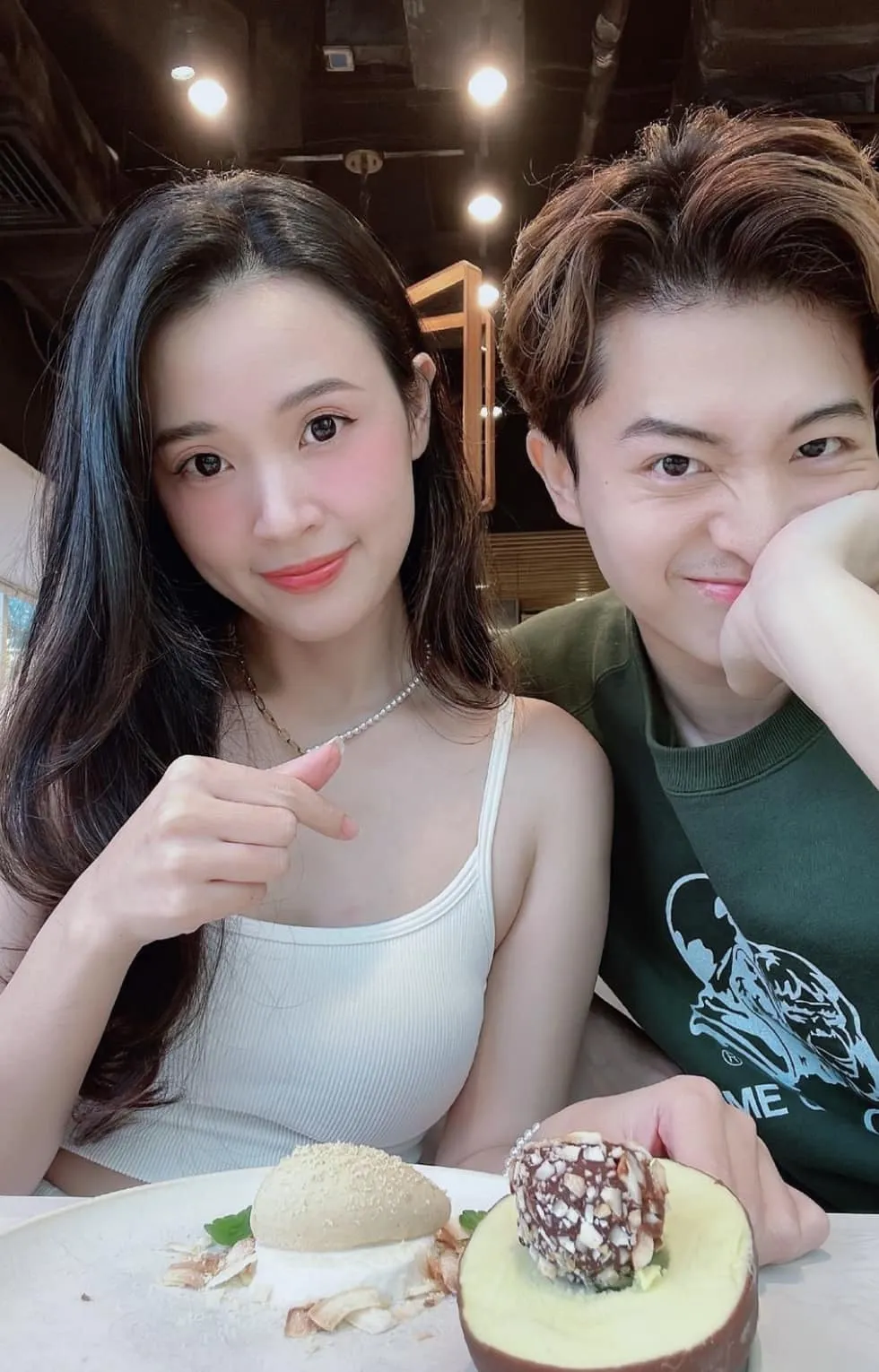 het-giau-giem-midu-harry-lu-cong-khai-hen-ho-dan-trai-cho-dan-gai-doi-an-kem (5)