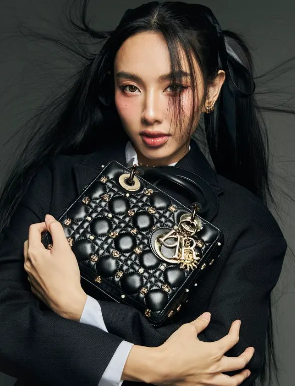 hoa-hau-thuy-tien-khoe-nhan-sac-thang-hang (5)