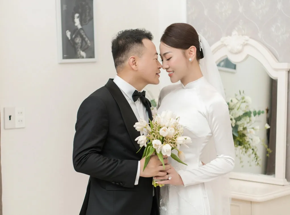 phuong-oanh-de-lo-phong-ngu-voi-shark-binh-dan-tinh-choang-mon-do-choi-nguoi-giau (13)