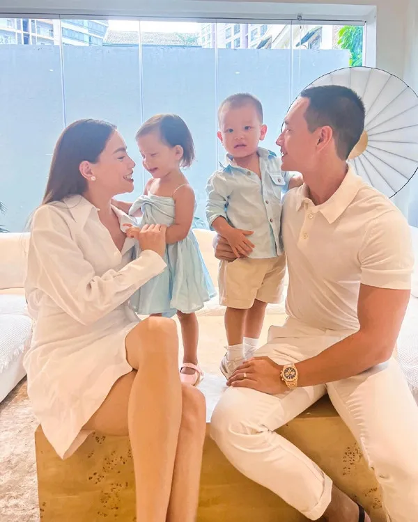 con-trai-ha-ho-3-tuoi-lo-thien-phu-boi-loi-dac-biet-xoay-vai-vong-duoi-nuoc-khong-ai-ho-tro (112)