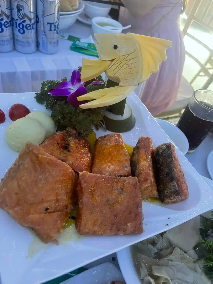 menu-tiec-cuoi-chu-thanh-huyen-quang-hai-dai-khach-canh-cua-dong-ca-phao (6)