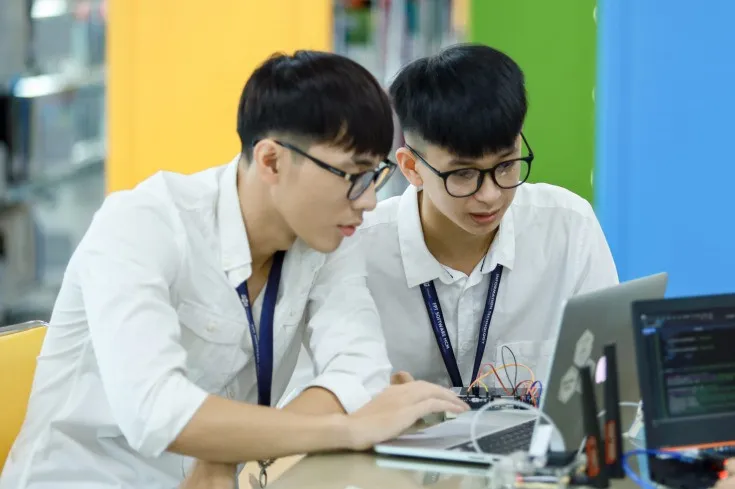 6-nganh-nghe-muc-luong-cao-nhat-hien-nay-thap-nha-15-trieu-mot-nganh-50-trieu-thang (3)