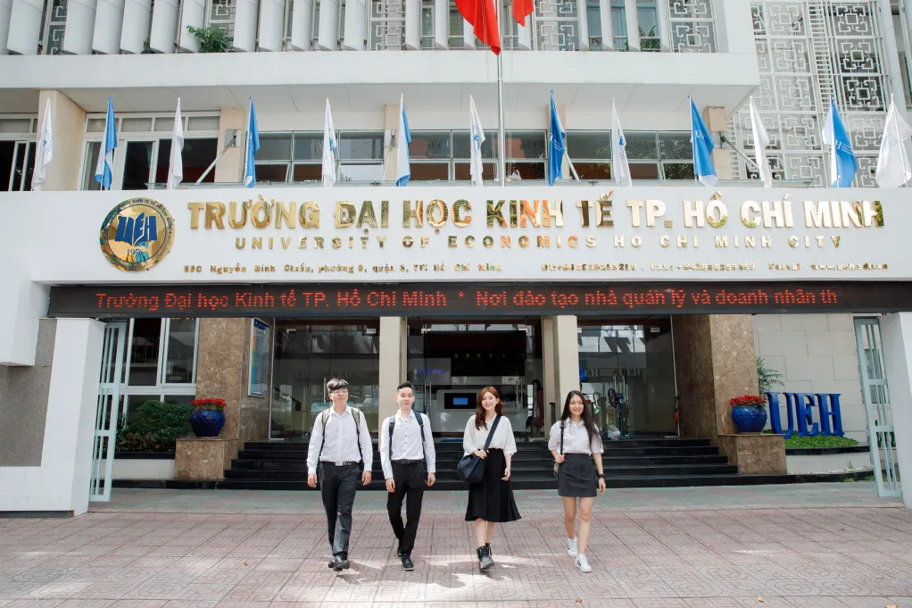 7-truong-dai-hoc-cua-viet-nam-lot-top-the-gioi-theo-nhom-nganh-sanh-ngang-voi-harvard (31)