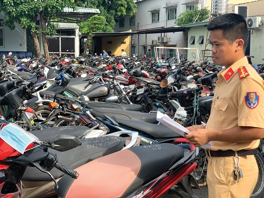 2-truong-hop-se-bi-csgt-thu-xe-may-vinh-vien-tu-ngay-1-5-2024 (2)