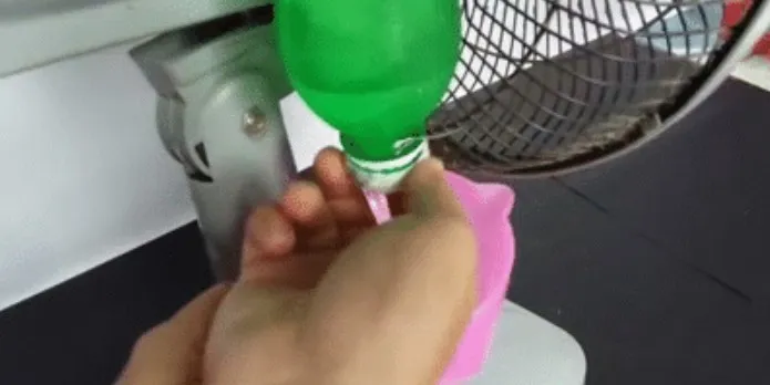 cach-lam-quat-tu-che-thoi-bay-cai-nong-tai-nha-khong-ton-kem-chi-bang-2-chai-nuoc (3)