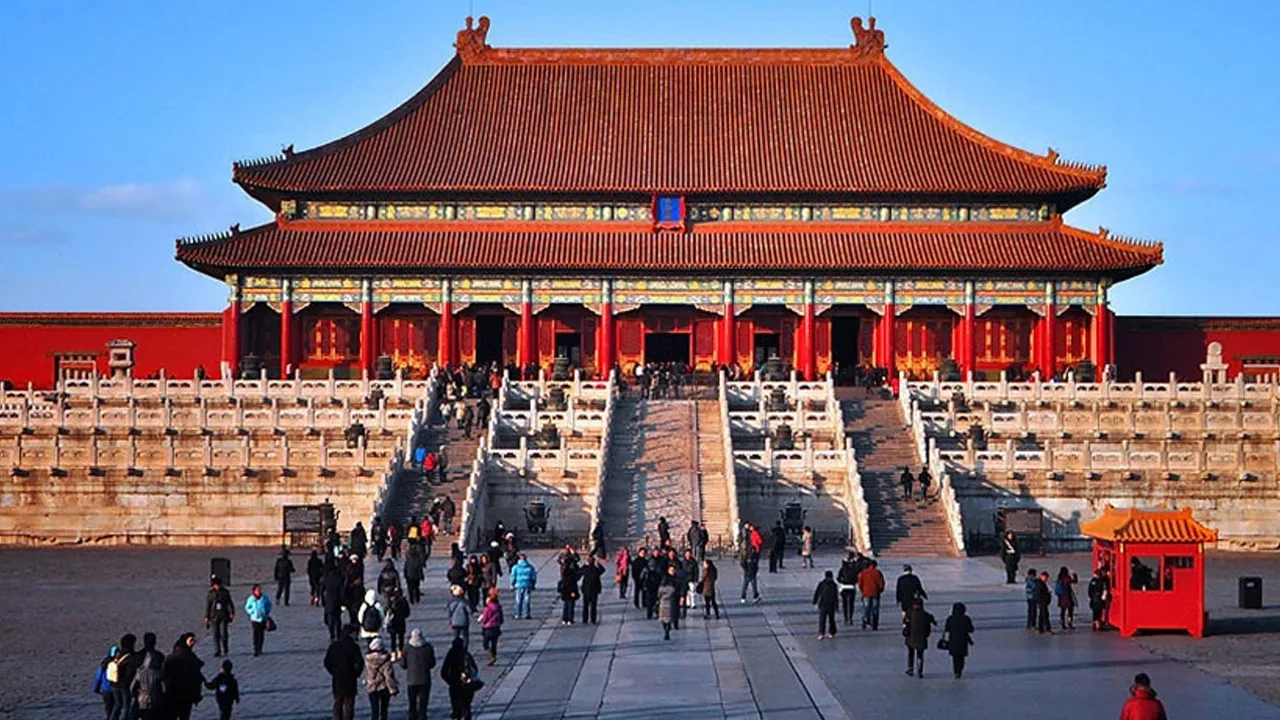 tu-cam-thanh-5h-chieu-buoc-dong-cua-duoi-khach-ly-do-son-gai-oc (1)