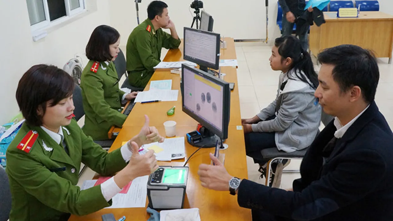 cap-doi-cap-lai-the-can-cuoc-tu-ngay-1-7-2024-ai-co-ten-trong-truong-hop-nay-di-lam-lai-ngay (1)