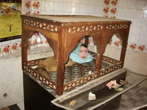 di-nhan-nua-nguoi-nua-cao-khien-nhieu-nguoi-khiep-so-khi-trong-thay (96)