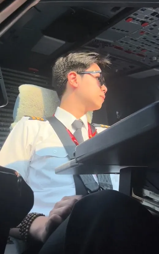 danh-tinh-chang-trai-2k1-lam-co-pho-visual-khien-chi-em-dieu-dung (7)