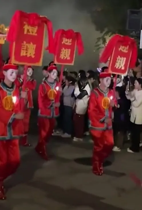 hu-tuc-ket-hon-voi-nguoi-da-mat-tai-trung-quoc-khien-the-gioi-on-lanh (4)