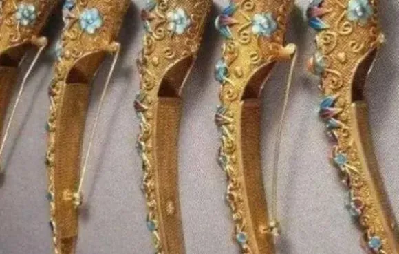 ban-tay-phi-tan-thoi-xua-luon-dinh-voi-mong-tay-dai-ly-do-vi-sao (4)