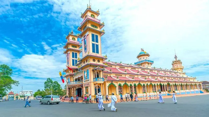 ten-duoc-dat-o-nhieu-dia-phuong-nhat-viet-nam-nhung-phia-bac-khong-co (12)
