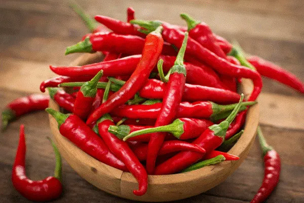 phuong-phap-bao-quan-ot-tuoi-lau-de-nua-nam-khong-bi-hong (2)