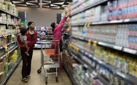 7-thu-giam-gia-tai-sieu-thi-nhan-vien-khuyen-ban-khong-nen-mua-du-co-re (2)