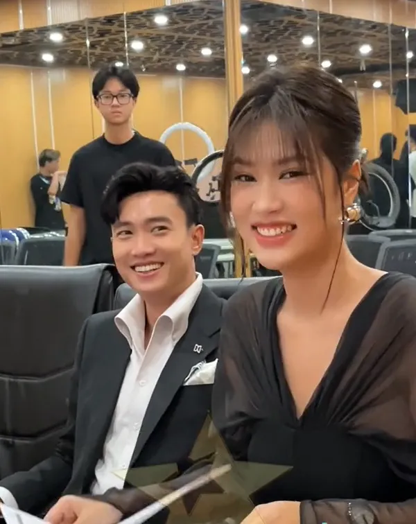 doan-thien-an-duoc-me-day-thuyen-voi-quoc-truong (6)