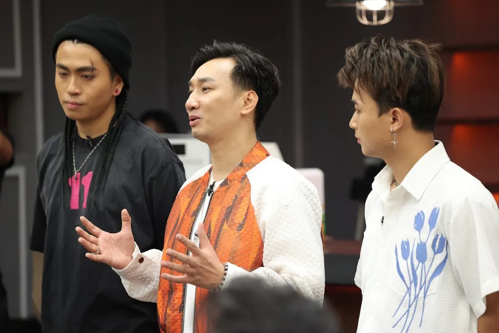 em-ut-huy-r-gay-xuc-dong-khi-tu-nguyen-bi-loi