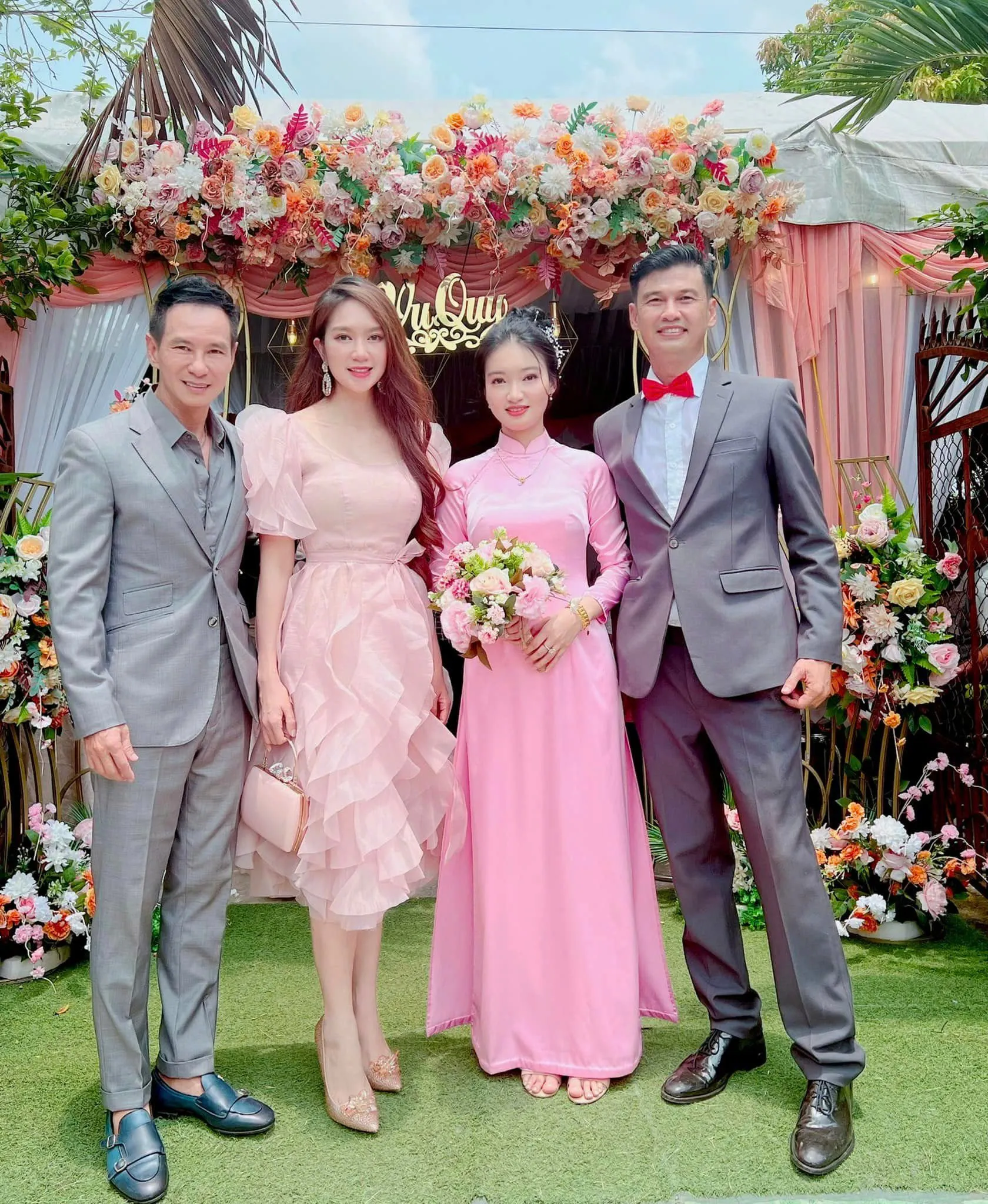 sao-nam-vbiz-u50-ket-hon-voi-khan-gia-nu-kem-26-tuoi-tung-yeu-tham-viet-huong (3)