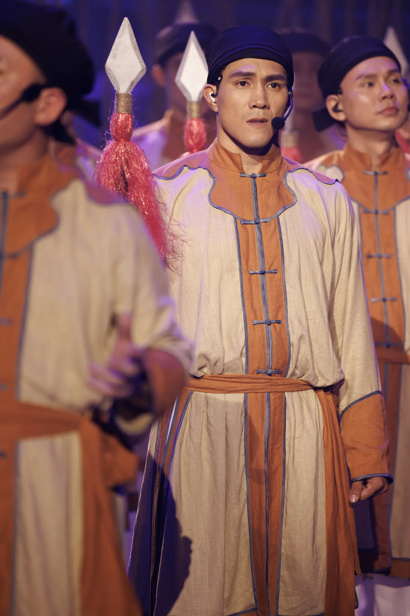 tap-10-anh-trai-vuot-ngan-chong-gai (9) (1)