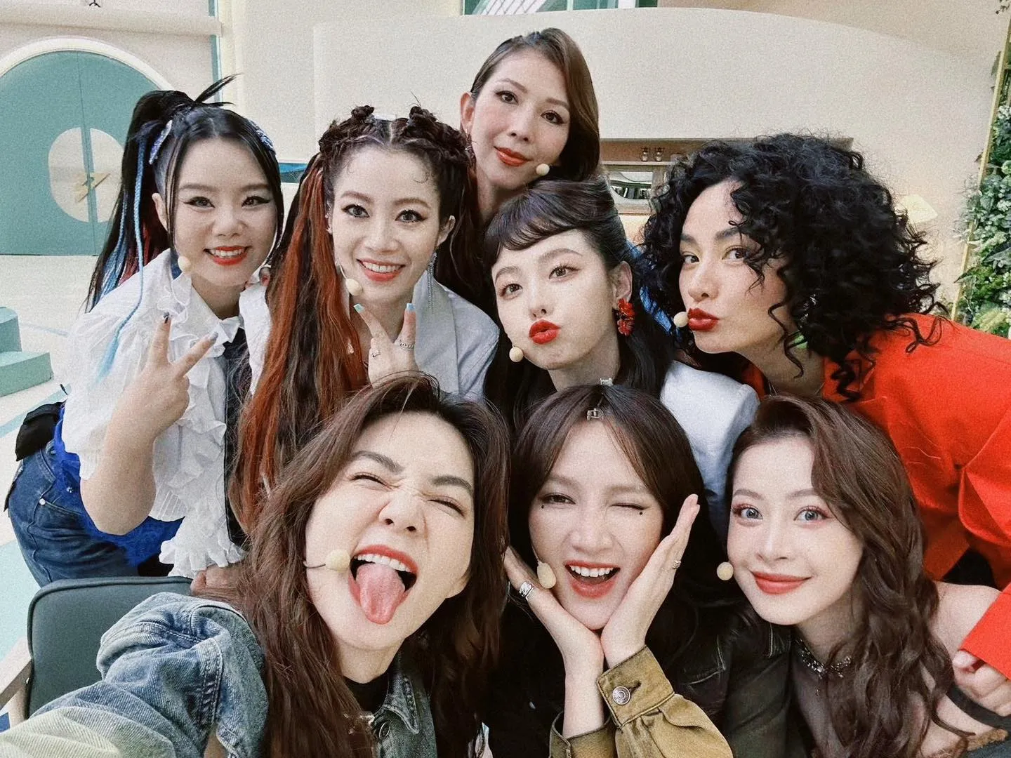 Chi-Pu-toa-sang-ty-ty-dap-gio-2023