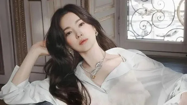 Song-Hye-Kyo-bat-ngo-co-so-thich-la-khien-ai-nghe-cung-het-hon