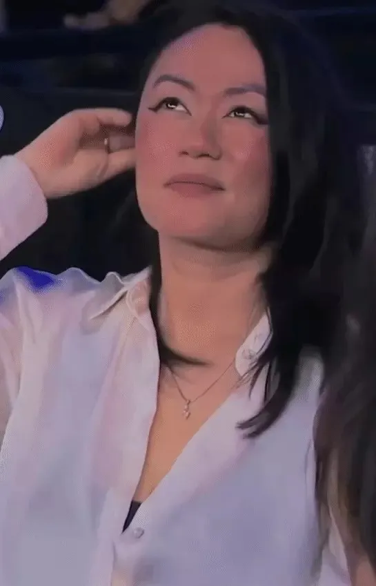 Thai-VG-giau-kin-hinh-anh-ve-vo-13-s-quay-nhan-sac-co-nang-khien-dan-mang-ngo-ngang-biet-li-do