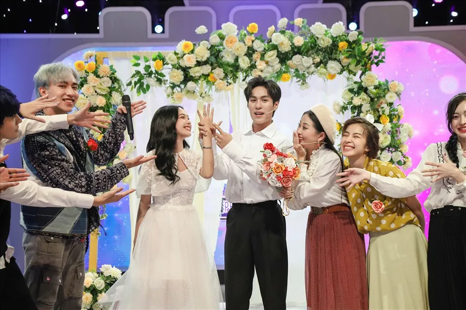 Vua-tuy-bo-chia-tay-ban-gai-tu-show-hen-ho-nam-dien-vien-Vbiz-voi-vang-cong-khai-nguoi-moi