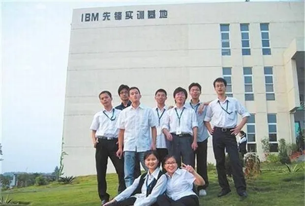 truot-dai-hoc-2-lan-co-gai-van-duoc-moi-ve-lam-viec-tai-3-cong-ty-da-quoc-gia-nho-kha-nang-nay-3